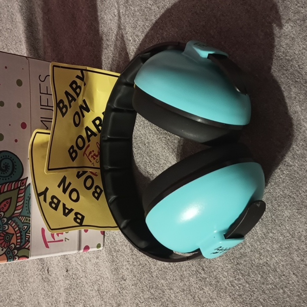 Friday 7Care  Noise Canceling Headphones